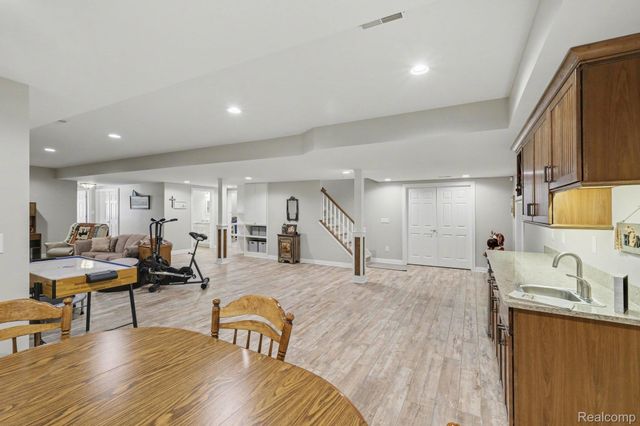1720 N Lake Pleasant Road, Arcadia Township, MI 48412