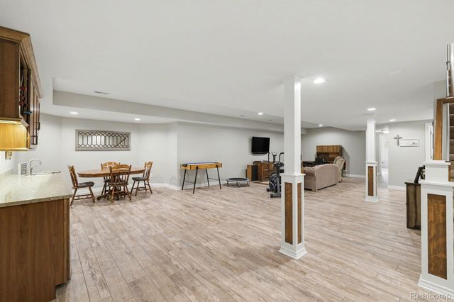 1720 N Lake Pleasant Road, Arcadia Township, MI 48412
