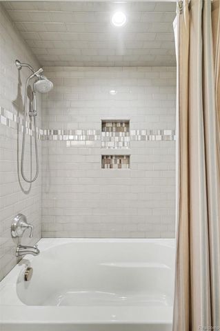 1720 N Lake Pleasant Road, Arcadia Township, MI 48412