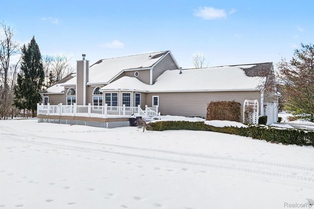 1720 N Lake Pleasant Road, Arcadia Township, MI 48412