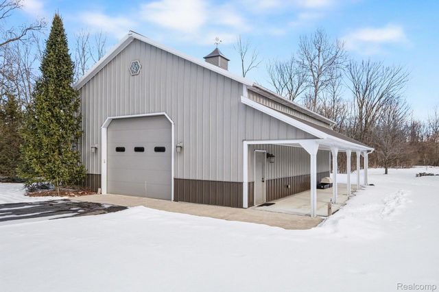 1720 N Lake Pleasant Road, Arcadia Township, MI 48412