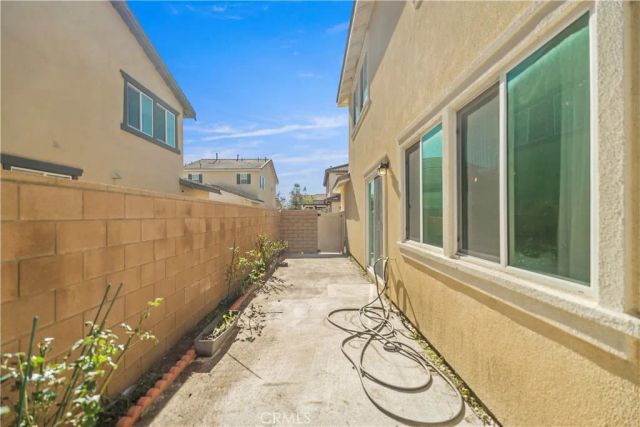 2854 E Sarnia, Ontario, CA 91761