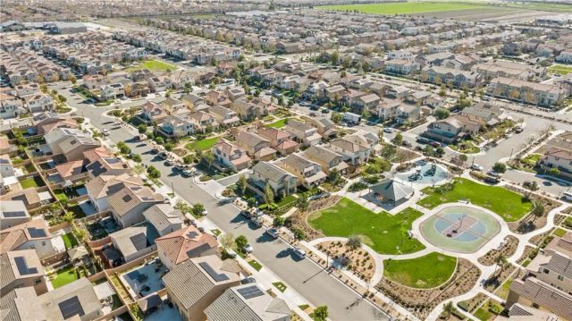 2854 E Sarnia, Ontario, CA 91761