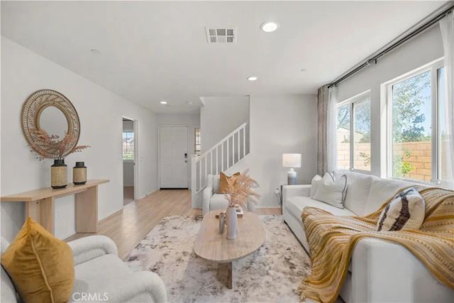 2854 E Sarnia, Ontario, CA 91761