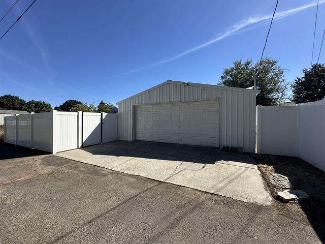307 E Joseph Ave, Spokane, WA 99208