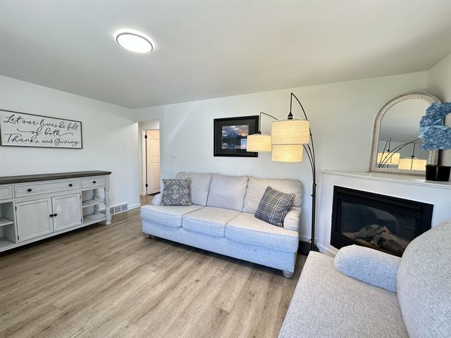 307 E Joseph Ave, Spokane, WA 99208