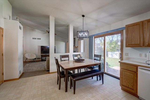 2738 Fell Road, Madison, WI 53713