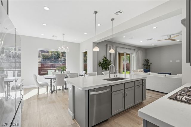 6783 Regency Valley Street, Las Vegas, NV 89148
