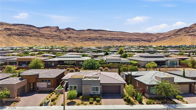 6783 Regency Valley Street, Las Vegas, NV 89148