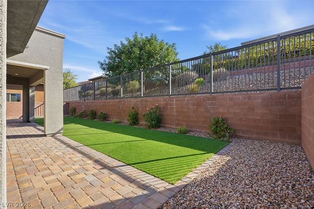 6783 Regency Valley Street, Las Vegas, NV 89148