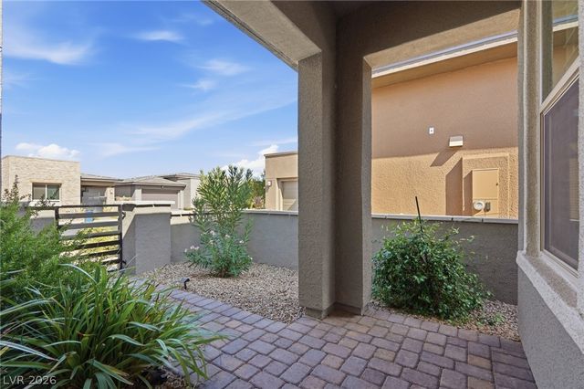 6783 Regency Valley Street, Las Vegas, NV 89148