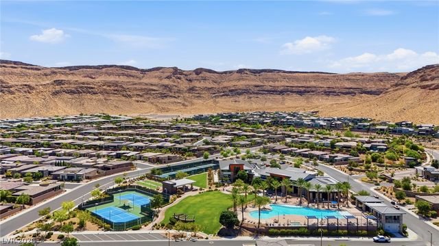 6783 Regency Valley Street, Las Vegas, NV 89148