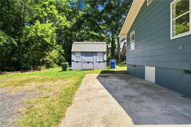 1869 Spring Avenue NW, Atlanta, GA 30318