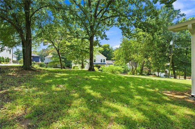 1869 Spring Avenue NW, Atlanta, GA 30318
