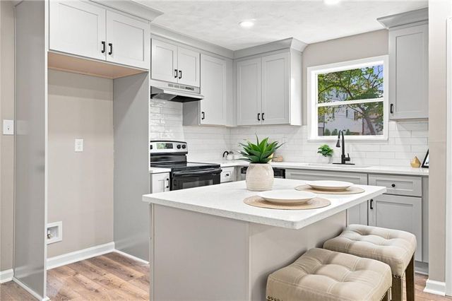 1869 Spring Avenue NW, Atlanta, GA 30318
