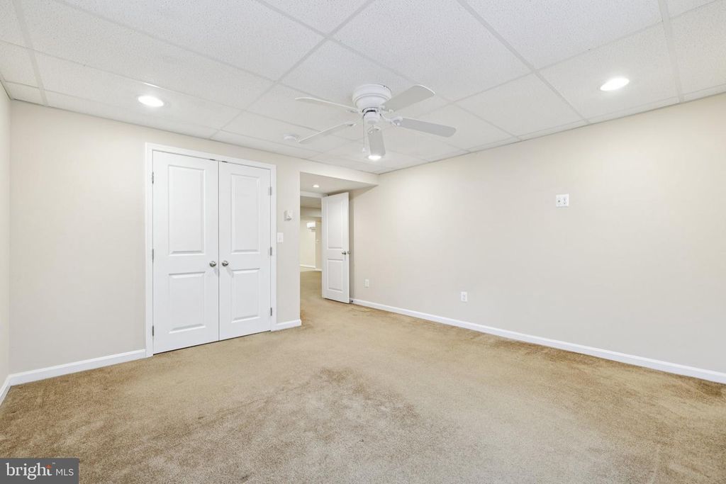 Image 105 of property listing at 54 DAYTON DR, Pasadena, MD 21122