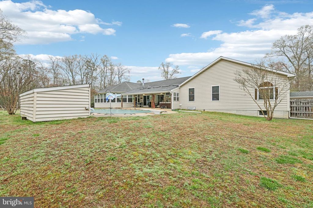 Image 119 of property listing at 54 DAYTON DR, Pasadena, MD 21122