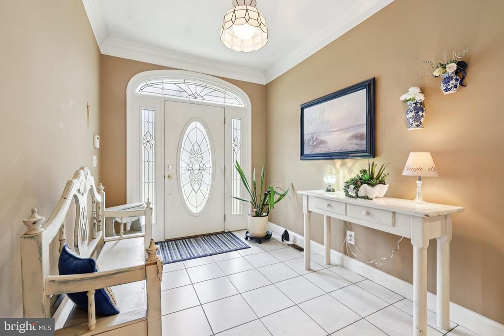 Image 38 of property listing at 54 DAYTON DR, Pasadena, MD 21122