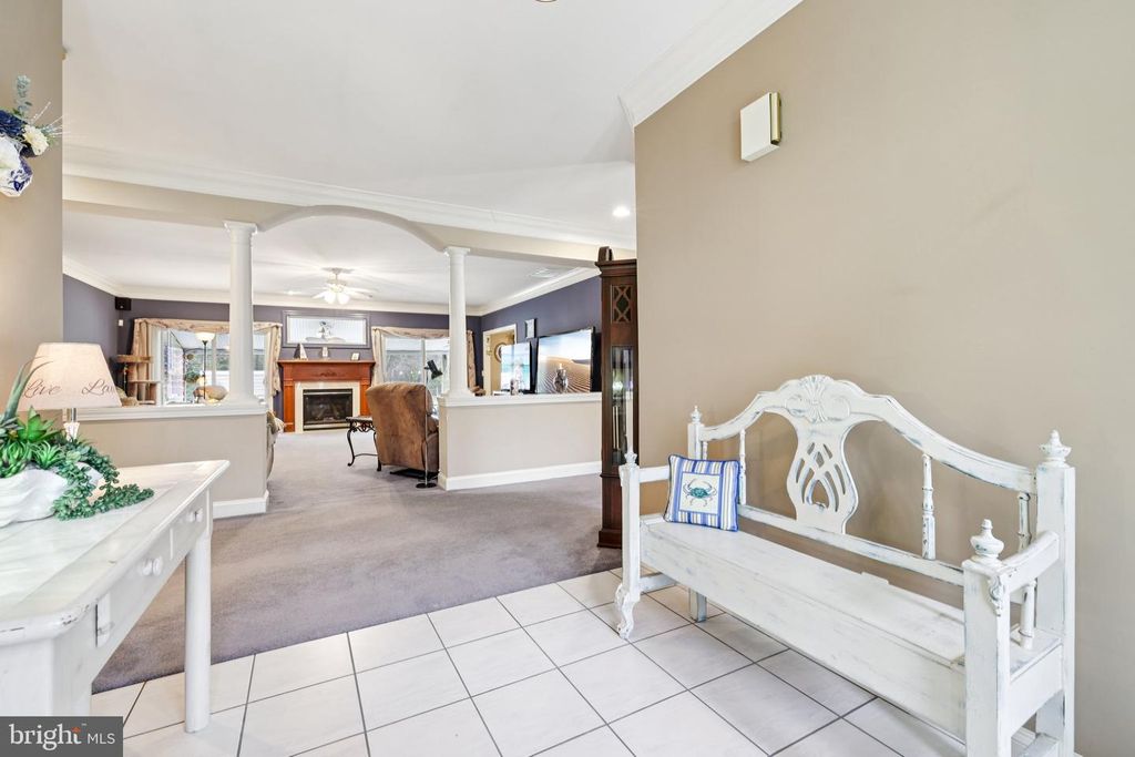 Image 39 of property listing at 54 DAYTON DR, Pasadena, MD 21122