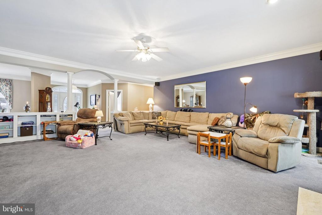 Image 42 of property listing at 54 DAYTON DR, Pasadena, MD 21122