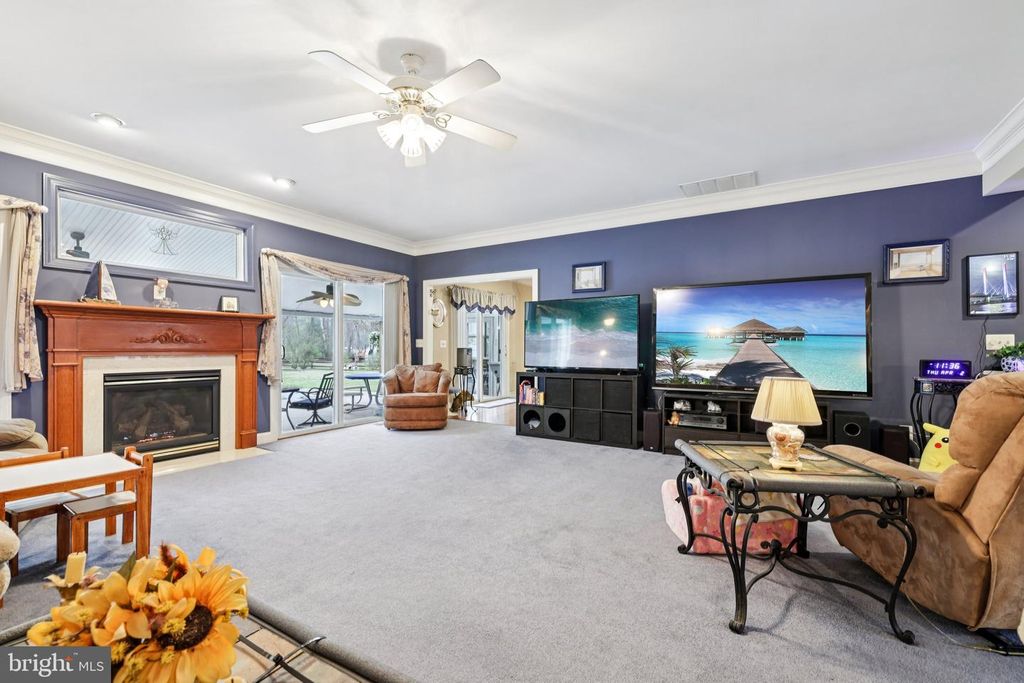 Image 43 of property listing at 54 DAYTON DR, Pasadena, MD 21122