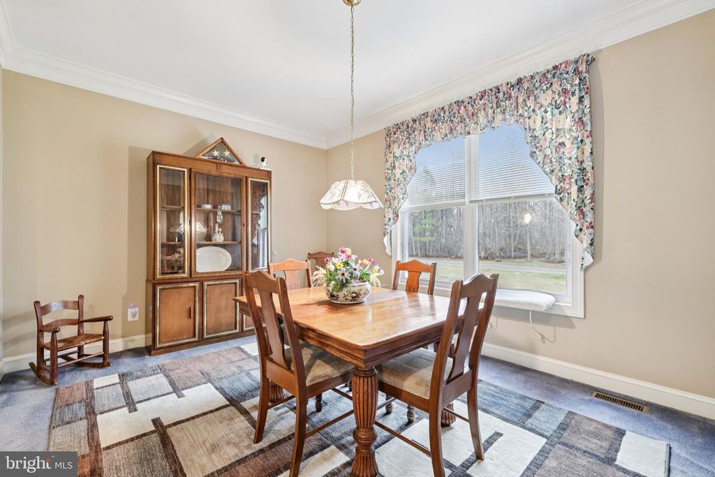 Image 45 of property listing at 54 DAYTON DR, Pasadena, MD 21122