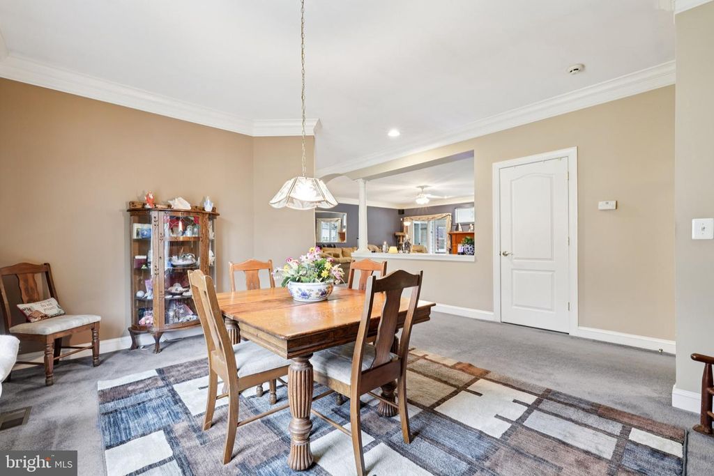 Image 46 of property listing at 54 DAYTON DR, Pasadena, MD 21122