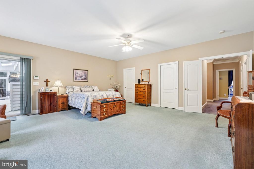 Image 61 of property listing at 54 DAYTON DR, Pasadena, MD 21122