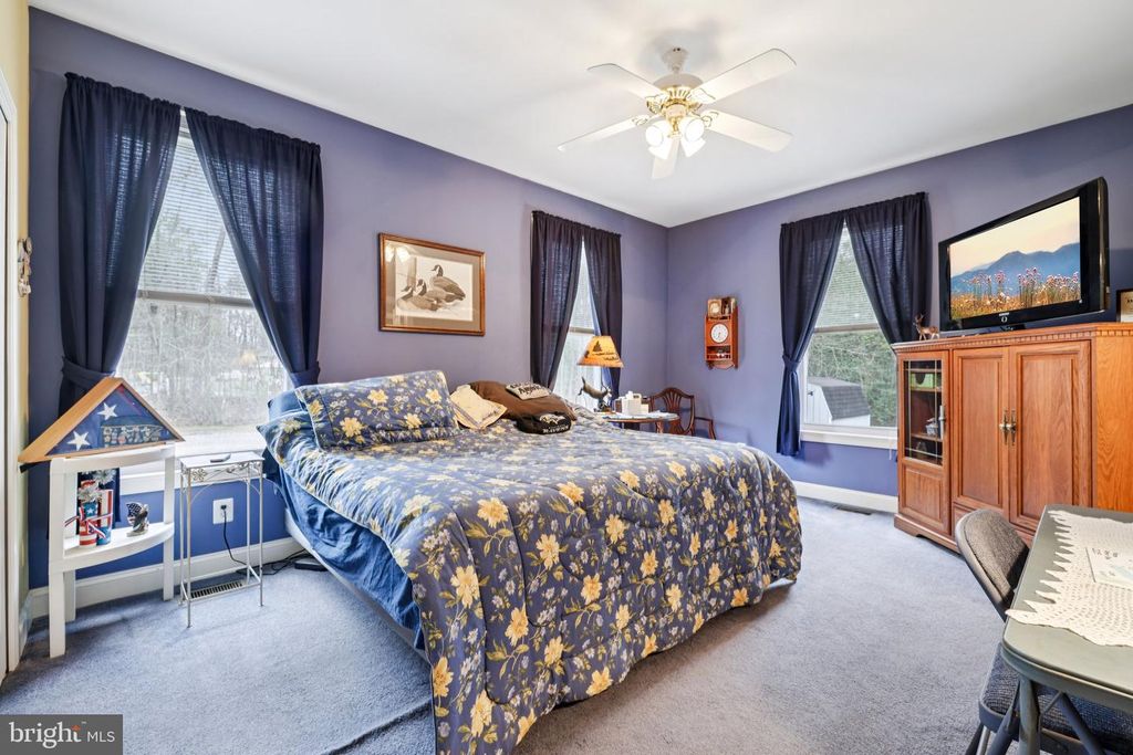 Image 71 of property listing at 54 DAYTON DR, Pasadena, MD 21122