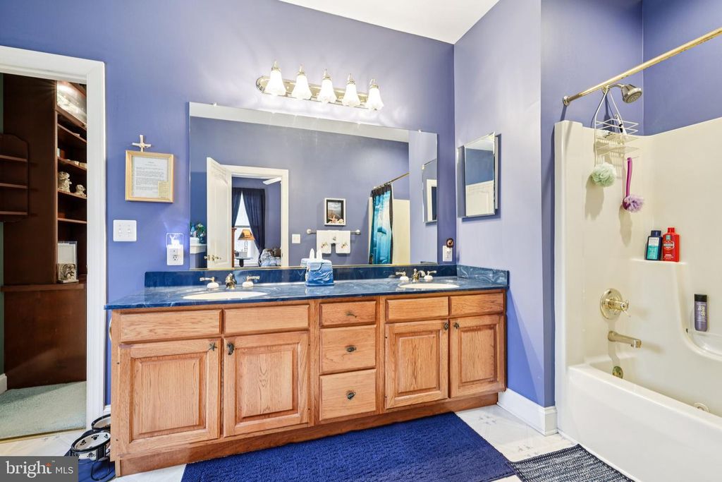 Image 72 of property listing at 54 DAYTON DR, Pasadena, MD 21122