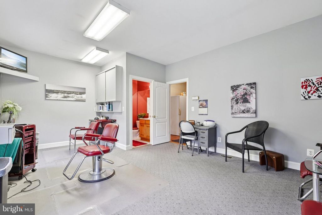 Image 75 of property listing at 54 DAYTON DR, Pasadena, MD 21122