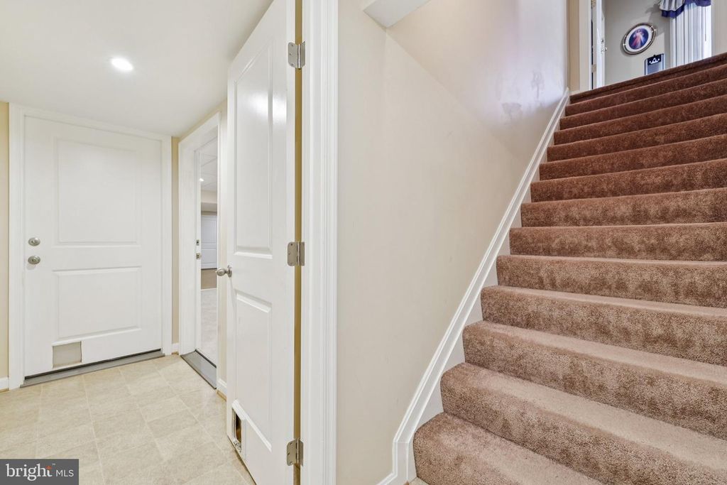 Image 79 of property listing at 54 DAYTON DR, Pasadena, MD 21122