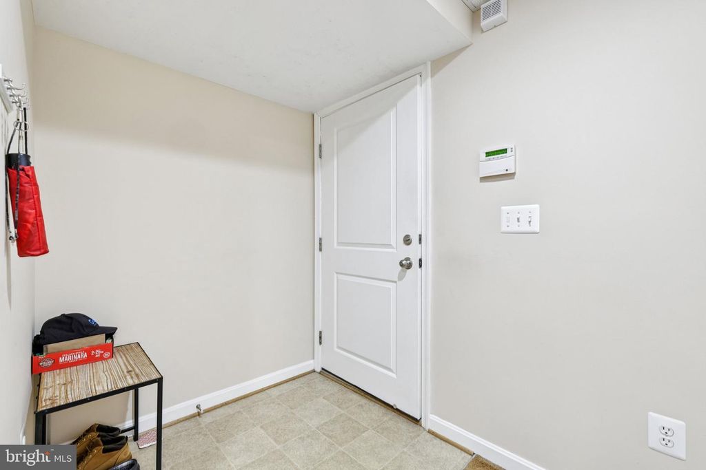 Image 80 of property listing at 54 DAYTON DR, Pasadena, MD 21122