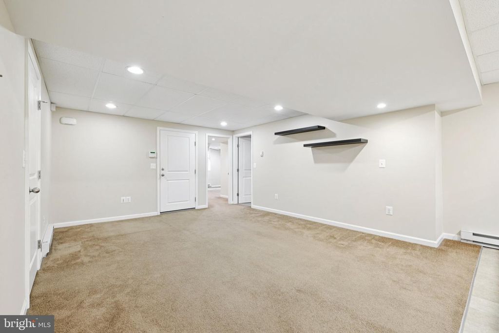 Image 86 of property listing at 54 DAYTON DR, Pasadena, MD 21122