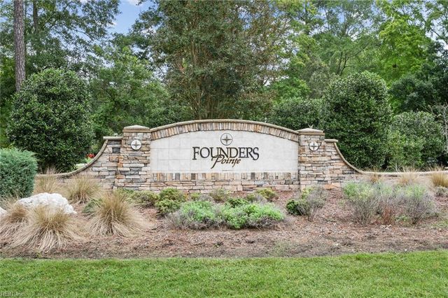 1301 Founders Pointe TRL, Carrollton, VA 23314