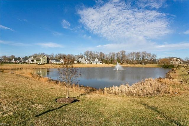 1301 Founders Pointe TRL, Carrollton, VA 23314