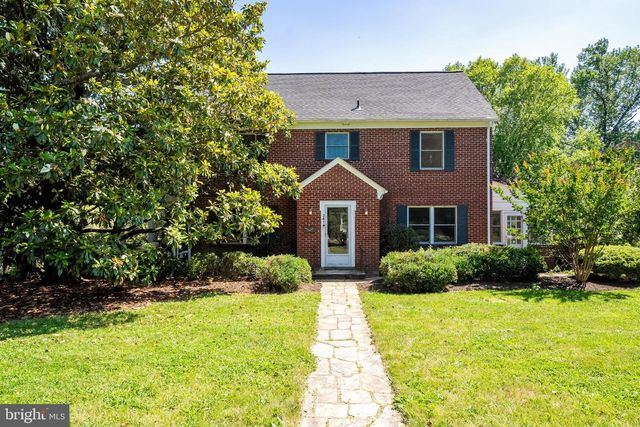 241 EDWARDS FERRY RD NE, Leesburg, VA 20176