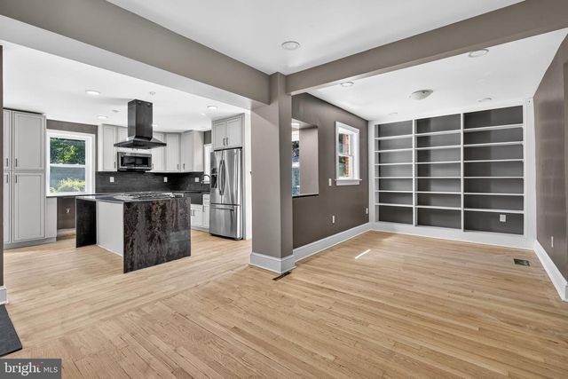 241 EDWARDS FERRY RD NE, Leesburg, VA 20176