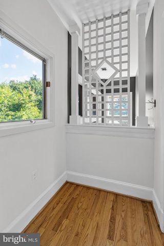 241 EDWARDS FERRY RD NE, Leesburg, VA 20176