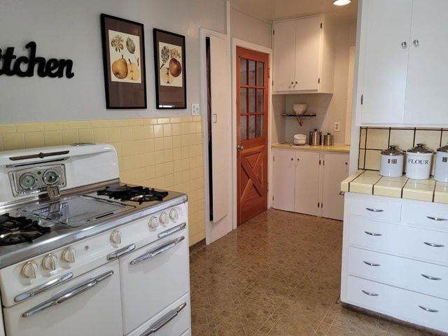 297 N San Anselmo Avenue, San Bruno, CA 94066