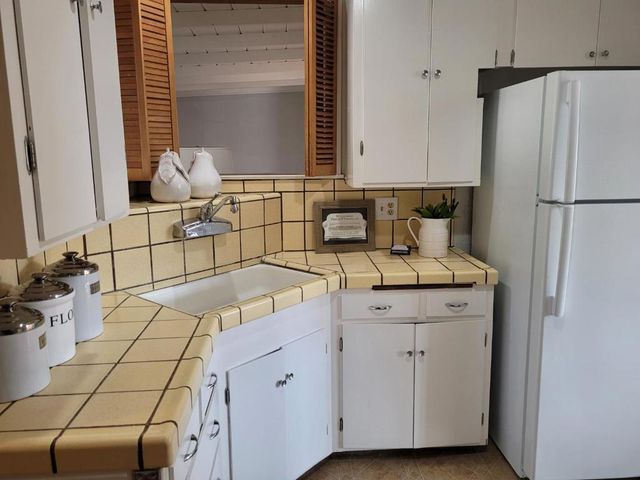 297 N San Anselmo Avenue, San Bruno, CA 94066