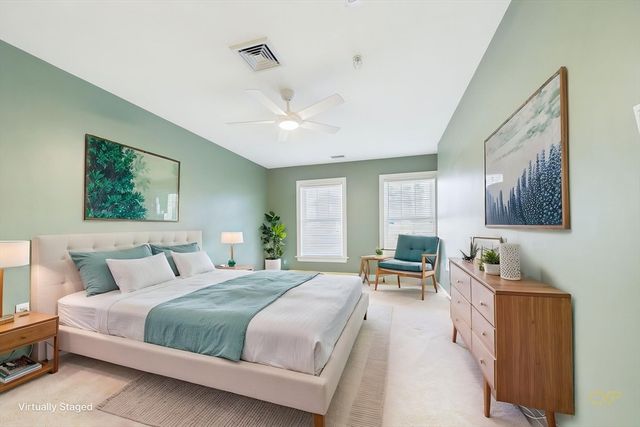 15 Park Ave 211, Hull, MA 02045