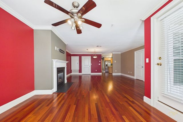 15 Park Ave 211, Hull, MA 02045
