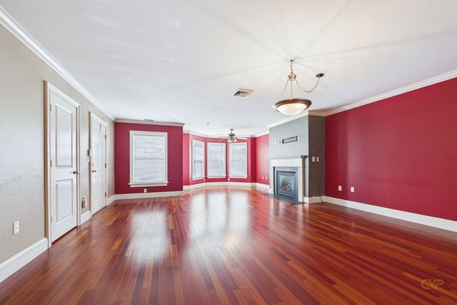 15 Park Ave 211, Hull, MA 02045