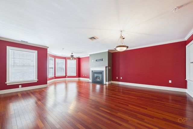 15 Park Ave 211, Hull, MA 02045