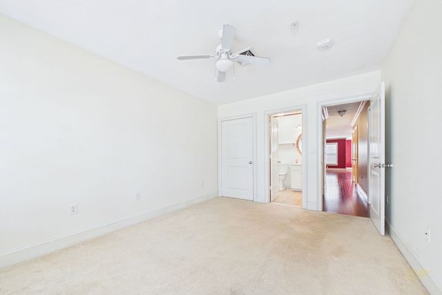 15 Park Ave 211, Hull, MA 02045