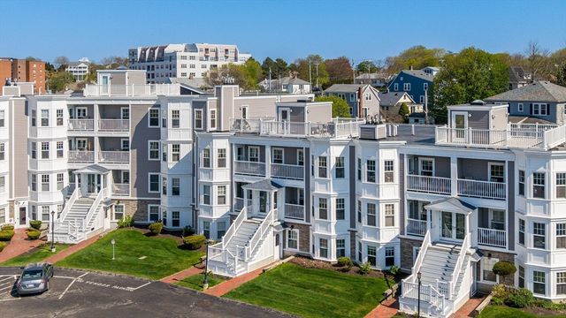15 Park Ave 211, Hull, MA 02045