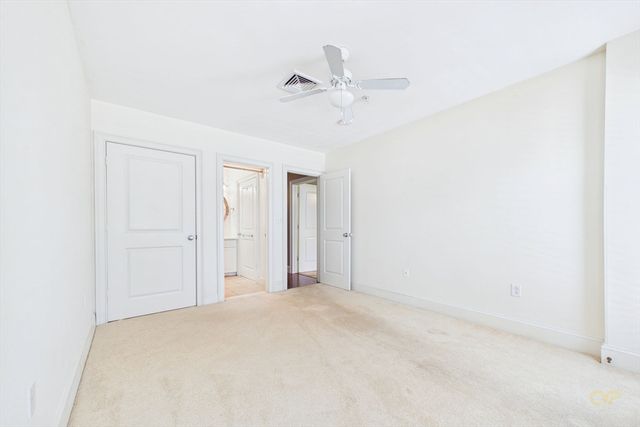 15 Park Ave 211, Hull, MA 02045