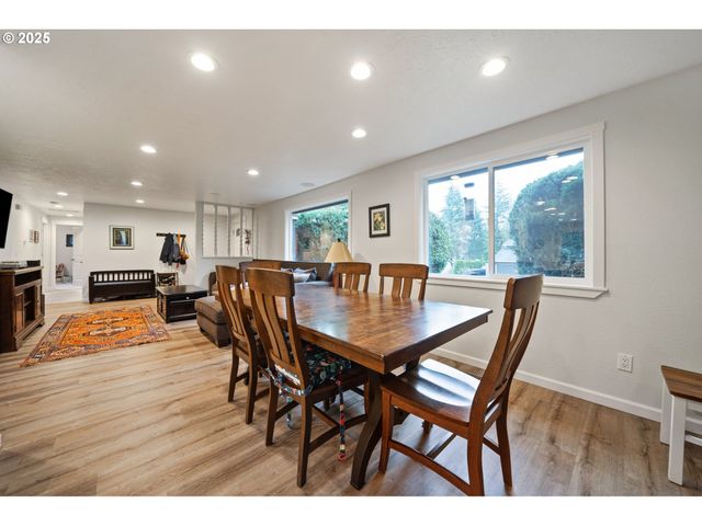 3635 Lachs Ct, Salem, OR 97302