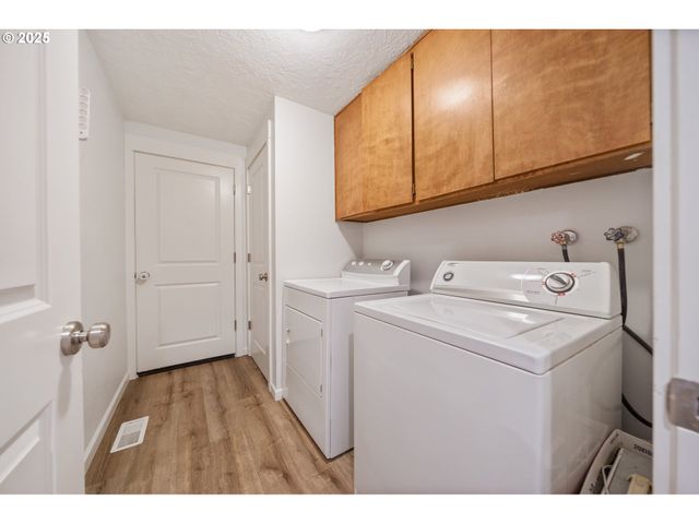 3635 Lachs Ct, Salem, OR 97302